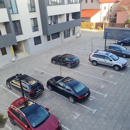 Bragadiru Deluxe 2 Bedroom Apartment With Balcony And Private Parking מראה חיצוני תמונה