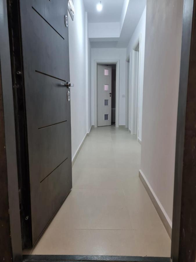 Bragadiru Deluxe 2 Bedroom Apartment With Balcony And Private Parking מראה חיצוני תמונה
