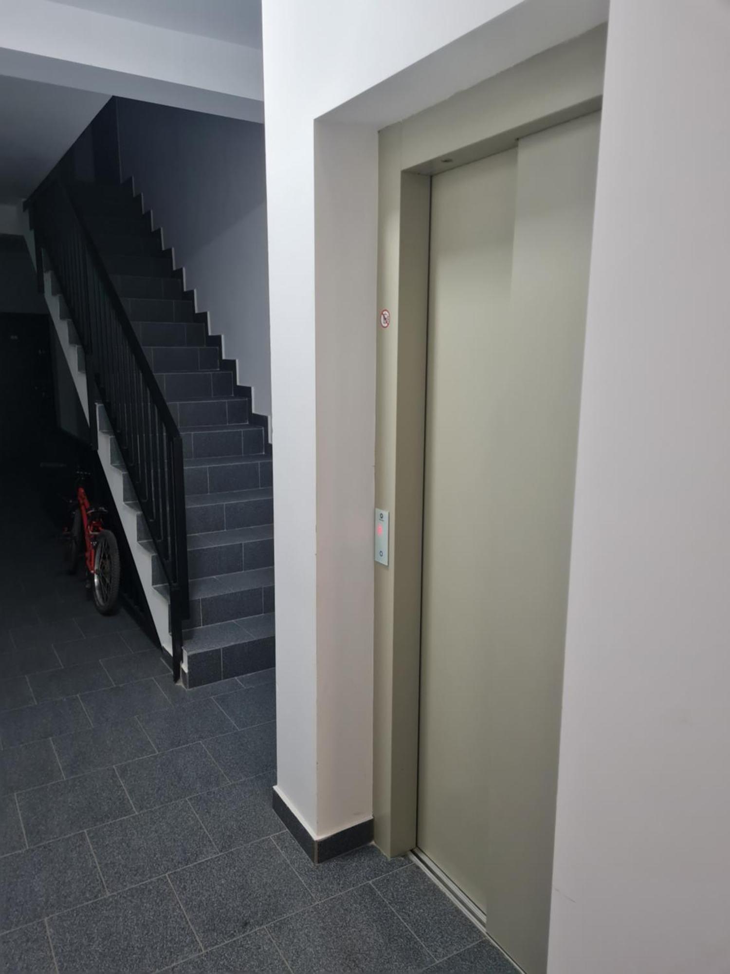 Bragadiru Deluxe 2 Bedroom Apartment With Balcony And Private Parking מראה חיצוני תמונה