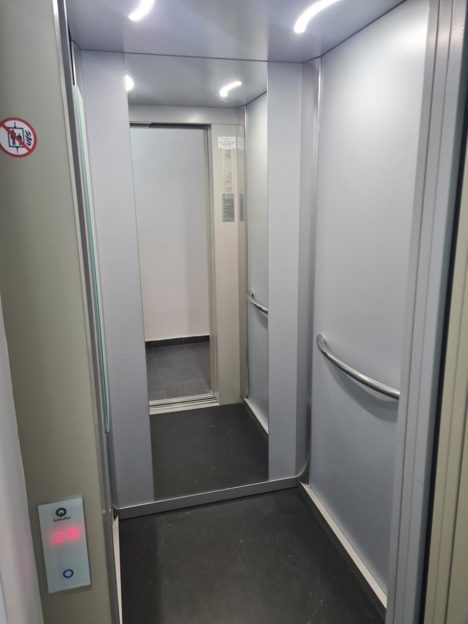 Bragadiru Deluxe 2 Bedroom Apartment With Balcony And Private Parking מראה חיצוני תמונה